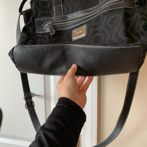 Nine West bag with long strap included - Picture 2 of 4